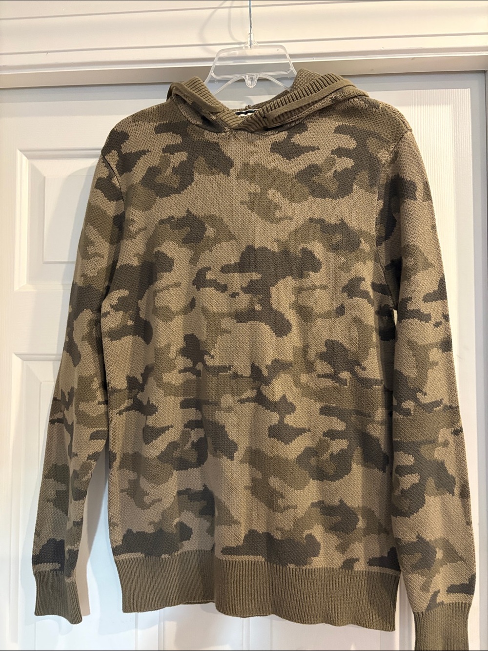 Sun + Stone Men's Camo Hoodie Sweater - Tan & Olive